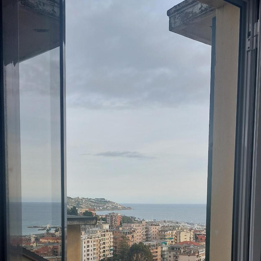 Sole Mare Voi Apartment Sanremo Bagian luar foto
